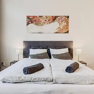  Apartamento Mala Strana - Historical Center República Checa